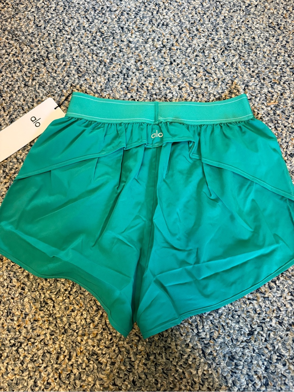 NWT ALO YOGA Spruce Green Set: Match Point Shorts and Splendor Bra - Picture 3 of 10